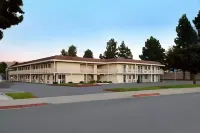 Super 8 by Wyndham San Jose Hotels in San Jose