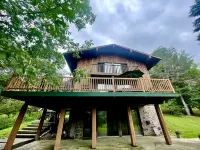 Sunset Cedar Chalet: Getaway in Ellicotville