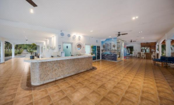 Playa Blanca Beach Resort - All Inclusive