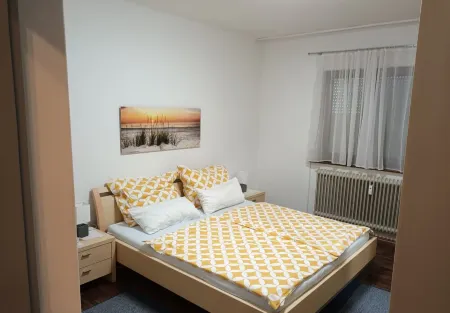 Luxury Apartment Quiet Location, 10Min. to the Center. Close to Lakes + Ski Area