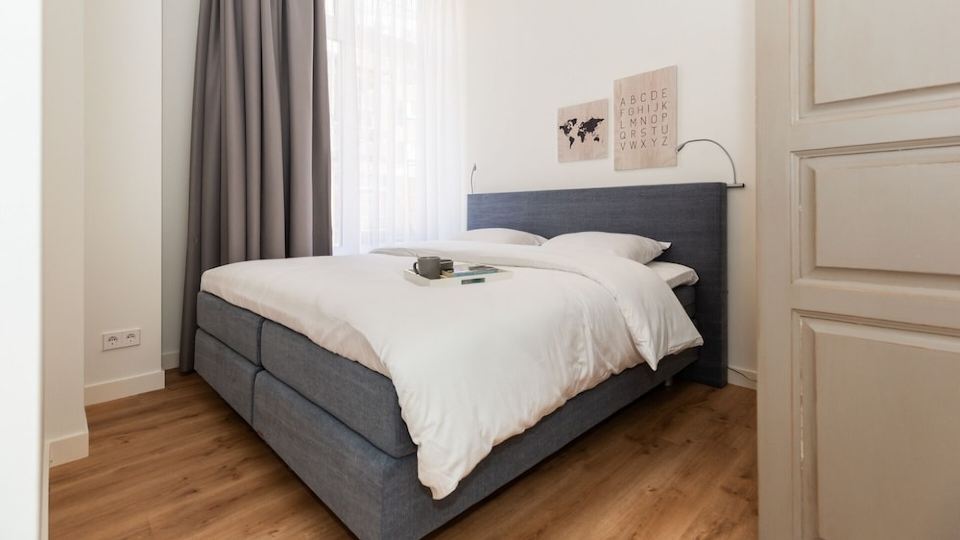 The old store: a completely renovated apartment in the center of Leiden