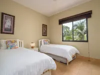 Spacious 3-bedroom apartment at Bristol Residence