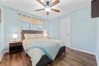 Pool House close to Temple Baylor Scott & White Hotels in Temple