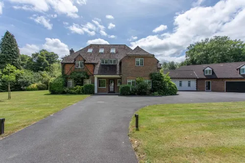 Luxury country retreat with extensive leisure facilities