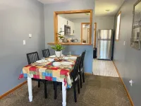 Private Downtown Apt, King Bed, Jet Bath, Fireplace, Grill, near Indiana Dunes Hotels in Chesterton