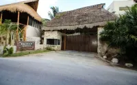 Beautiful private apartment with sea view 15 minutes from the airport
