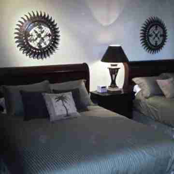 Las Mananitas-Awesome Luxury Beachside Condo in Cabo! Rooms