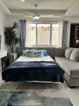 3BR 10 Guest with Pvt. Jacuzzi 2 pools Gated Comm. Security 24-7 AC