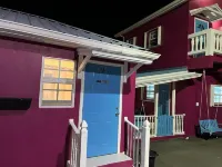 You won’t forget your time in this romantic Tiny House w/ pool. Gated & Keyless! Hotels in Wheeland Settlement