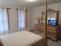 Cozy 4 bedroom Luxury Villa retreat in Appleton.