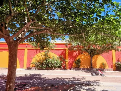 Acogedor estudio con AC, estacionamiento cerrado  y WiFi  en cd Juárez Hotels in 