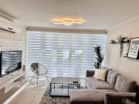 Beach Villa in Dorado del Mar! Walk to the Beach, Restaurants, Pool, Casino Hoteles en Dorado