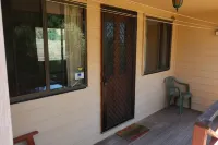Cherry Top Accommodation - Cherry Top