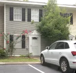 Charming Mt. Pleasant Townhome - pet friendly with parking & free WiFi Hotels near HandPicked