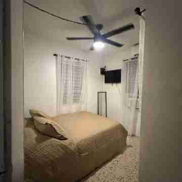 La parguera 3 bed 1 bath 1 min walk from el "Poblado" restaurant, bars Rooms