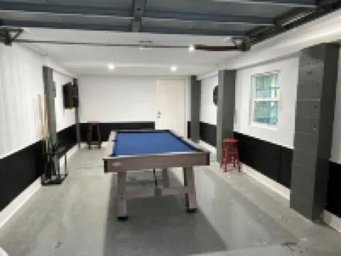 Tropical Island Oasis Full Home