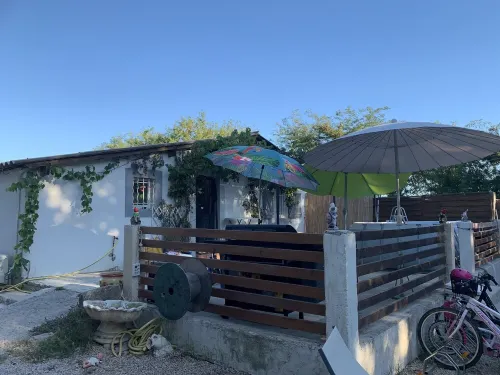 House Hotels in Lambesc