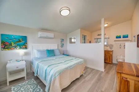 2 Villa’s in West Bay - Private Pool & Stunning Panoramic Ocean Views