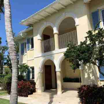 Villa 504 - Villa Renaissance on Grace Bay Beach - PELOTON IN UNIT - 1 bedroom Hotel Exterior