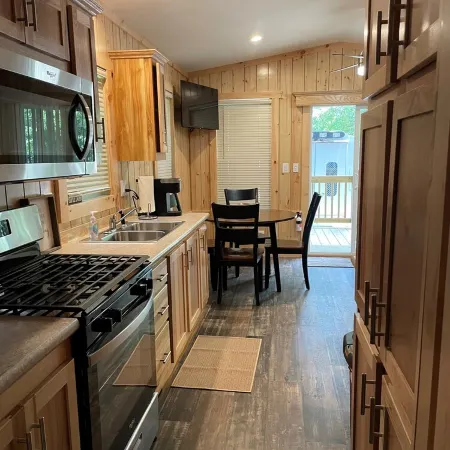 Creekside Cabin by The Ark
