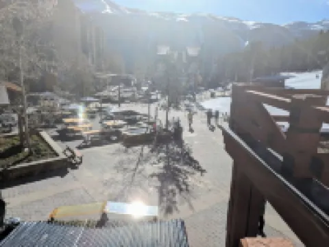 Location! location! location! Steps from the Eagle chair lift.