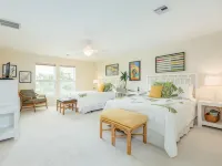 Handicap Accessible Home w 7 Bathrooms & a Pool  - Perfect for Family Gatherings