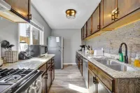 5 Bedroom 6 Beds Cozy and Spacious Home