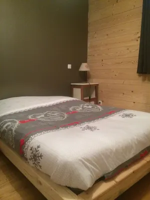 Large chalet 18 people panoramic view Các khách sạn ở Matemale