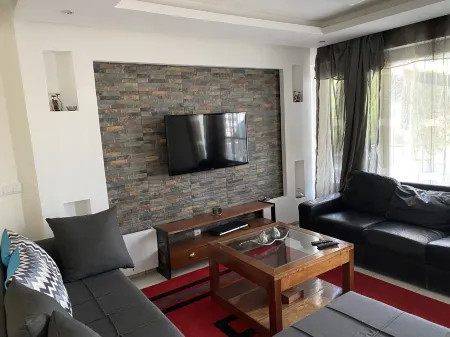 Apartment in Mermoz, recently renovated. Daily cleaning included. Отели рядом с достопримечательностью «Dakar port»