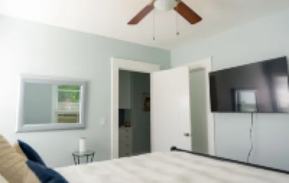 Cozy and Peaceful Get-a-way Home