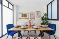 Blue Moon Redfern Vintage House