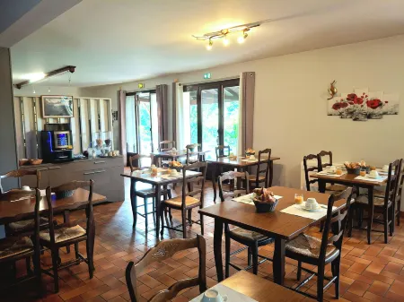 Relais de Frejeroques Отели в г. Фронтенак