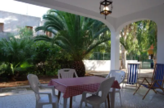 The Villa "Riviera" large and spacious with beautiful veranda and green garden