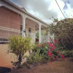 authentic villa sea and mountain views, ideal for a quiet holiday  호텔