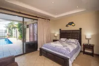 9 Bedroom Luxury Oceanfront Villa South End Of Jaco Beach.