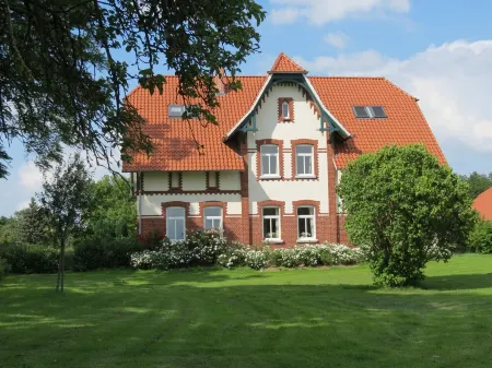 Göpelhaus/ 1st floor with lounge in the Landhaus Elbwiesen for max. 28 pers.