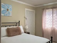 The Hideaway cozy , centrally located apartment 3 minutes from town center Hotéis em Mandeville