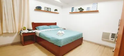 Premium BGC 2 BR Condo South of Market- Pool-Sauna