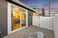 New Modern Townhome- downtown CDA-minutes to waterfront, restaurants, and shops!
