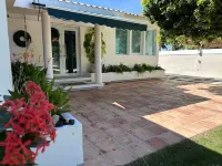 La Cottage beautiful & peaceful beach house