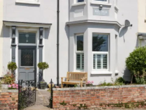 Bay Tree House Hotels in Seaton