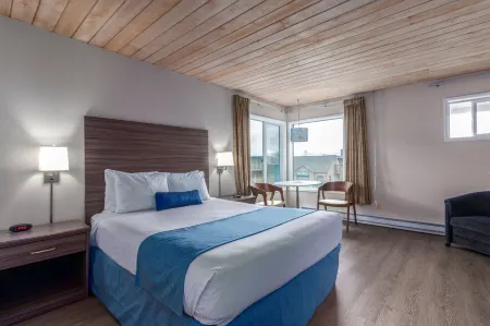 Seashore Inn on the Beach Seaside Отели рядом с достопримечательностью «Аквариум Сисайд»