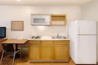 WoodSpring Suites Lake Charles