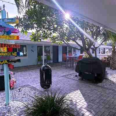 Park Shore Suites St Pete Beach Hotel Exterior