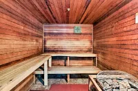 Pigeon Forge Vacation Rental 1 Mi to Dollywood - Tiny houses