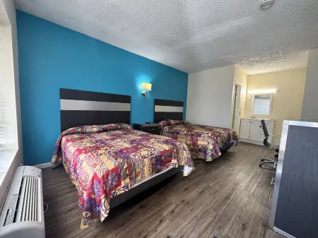 Economy Inn Отели рядом с достопримечательностью «Парк Дивайн»