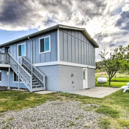 Montana's Emigrant Peaks Getaway: Apt w/ Amenities Hotels in Emigrant