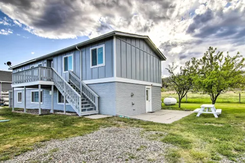 Montana's Emigrant Peaks Getaway: Apt w/ Amenities - 3-Star