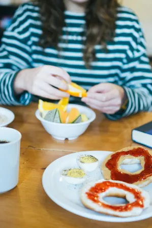 Saintlo Ottawa Jail Hostel Отели рядом с достопримечательностью «Бичвуд Фунерал, Семетери энд Кремейшен Сервисиз»