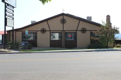 Wagon Wheel Restaurant Bar and Motel Hotel di 